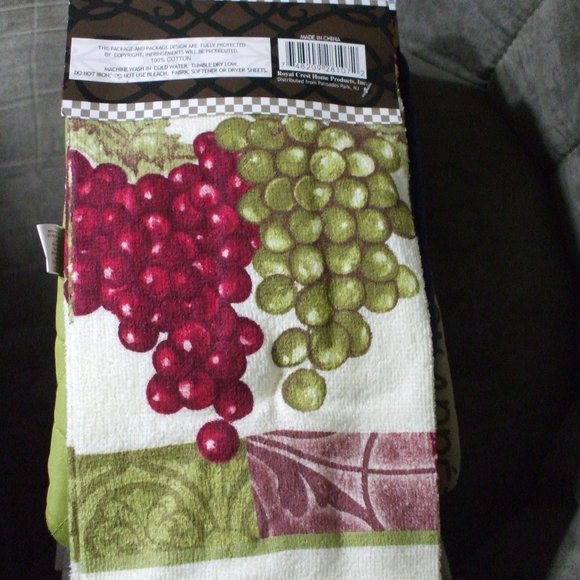 Grapes Kitchen Set - Picture 2 of 2